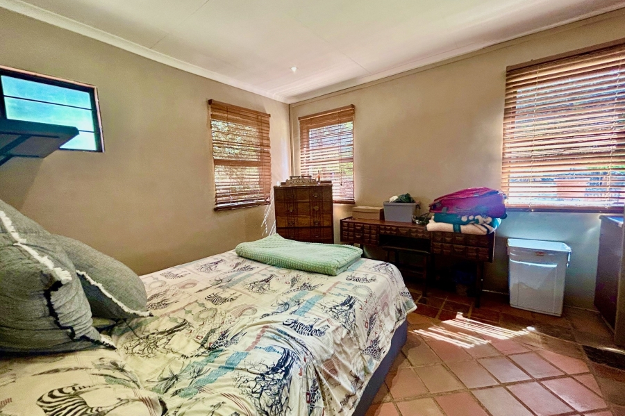 6 Bedroom Property for Sale in Melodie North West